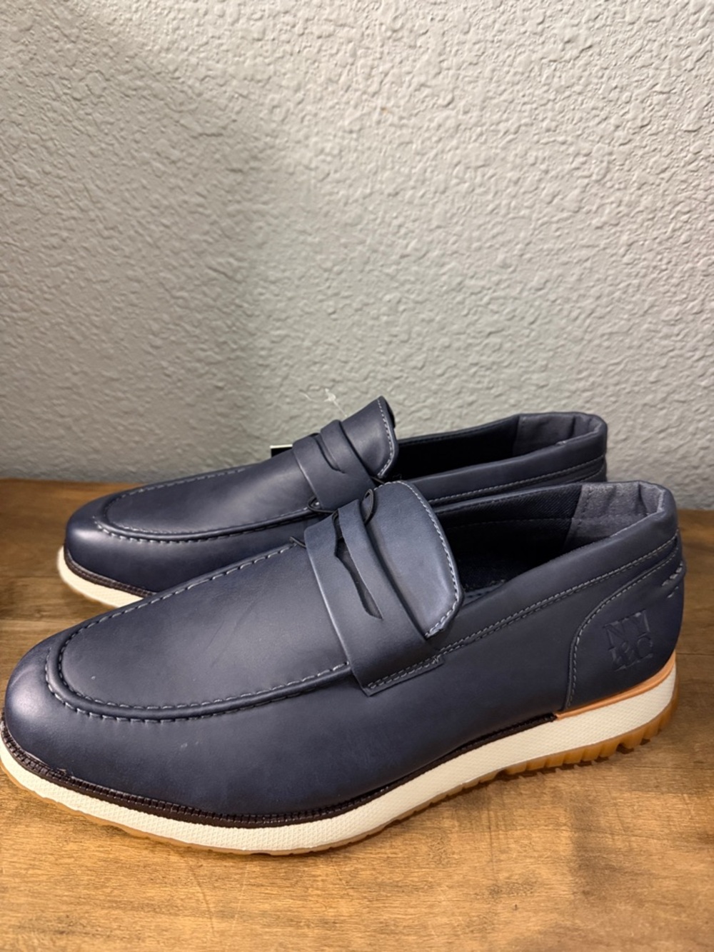 Men's New York & Company Navy Slip-On Loafers size 10